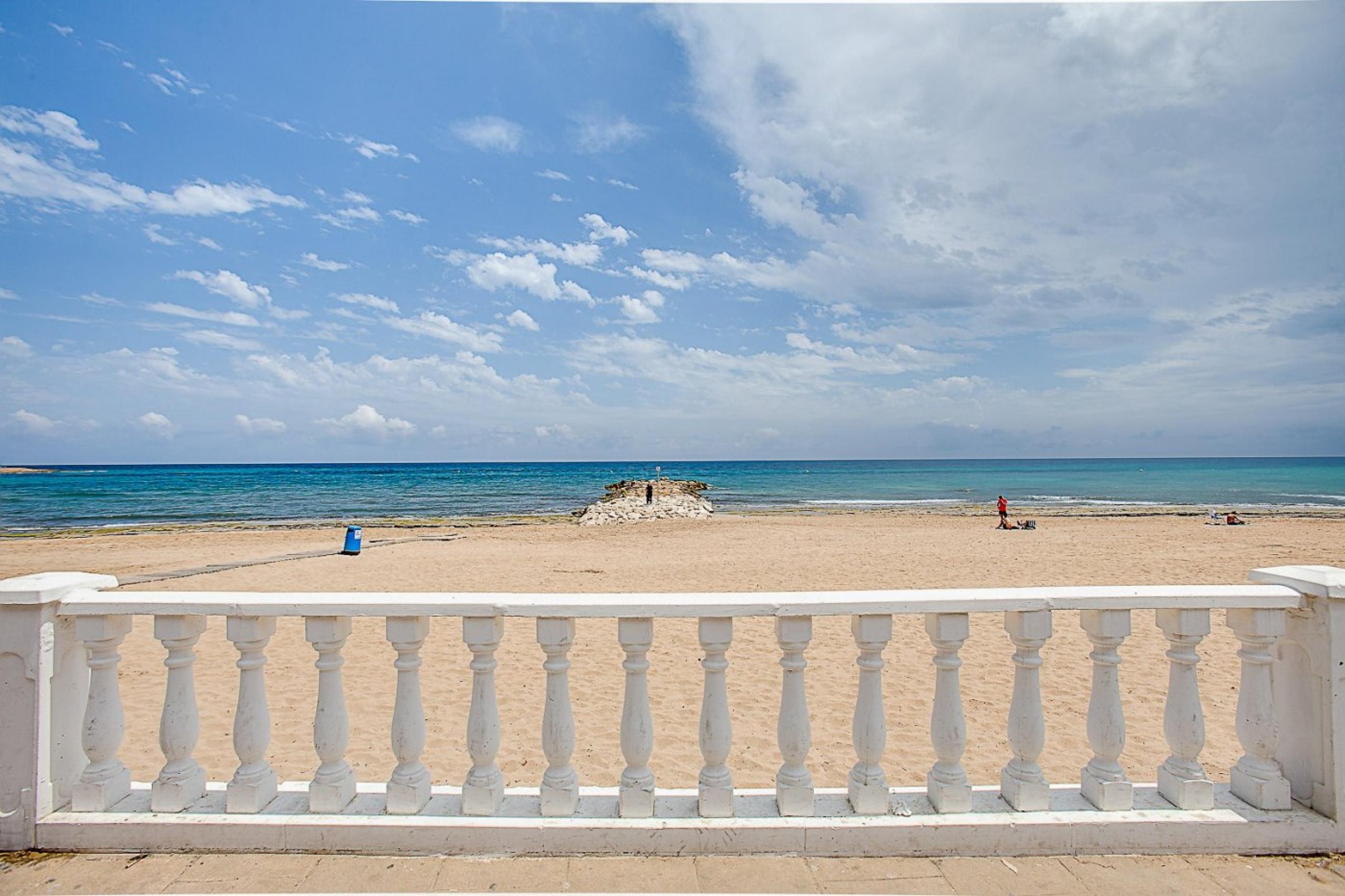 1 minute de la plage de Los Locos!