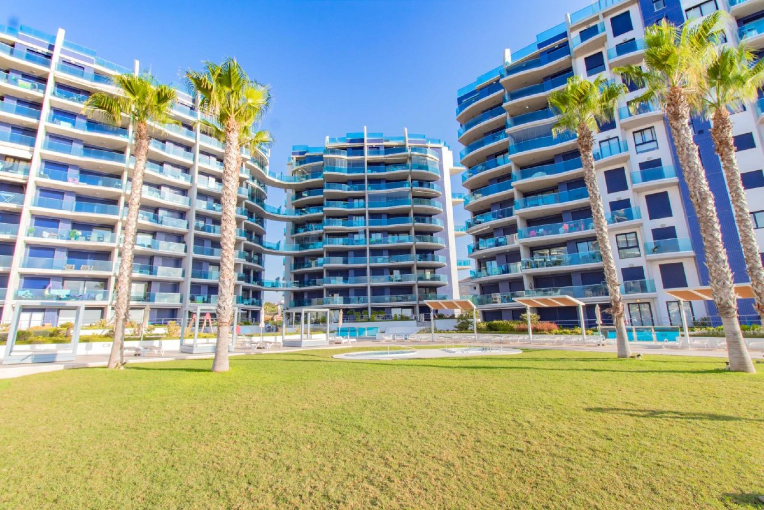 Superbe appartement de luxe en mer Sens (Punta Prima)