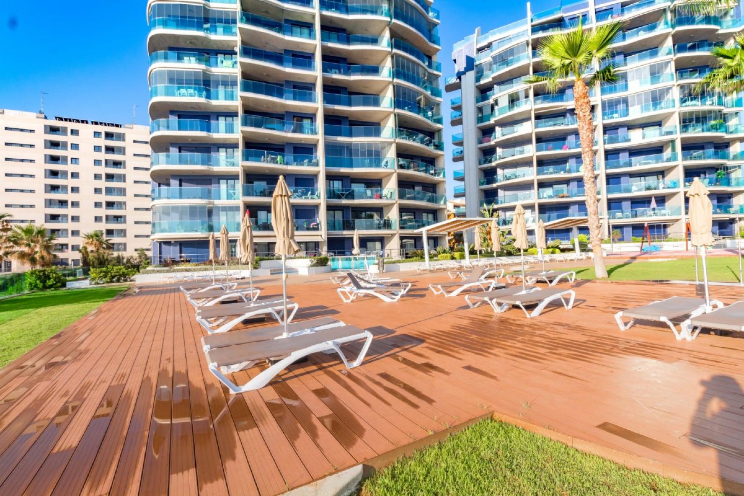 Superbe appartement de luxe en mer Sens (Punta Prima)