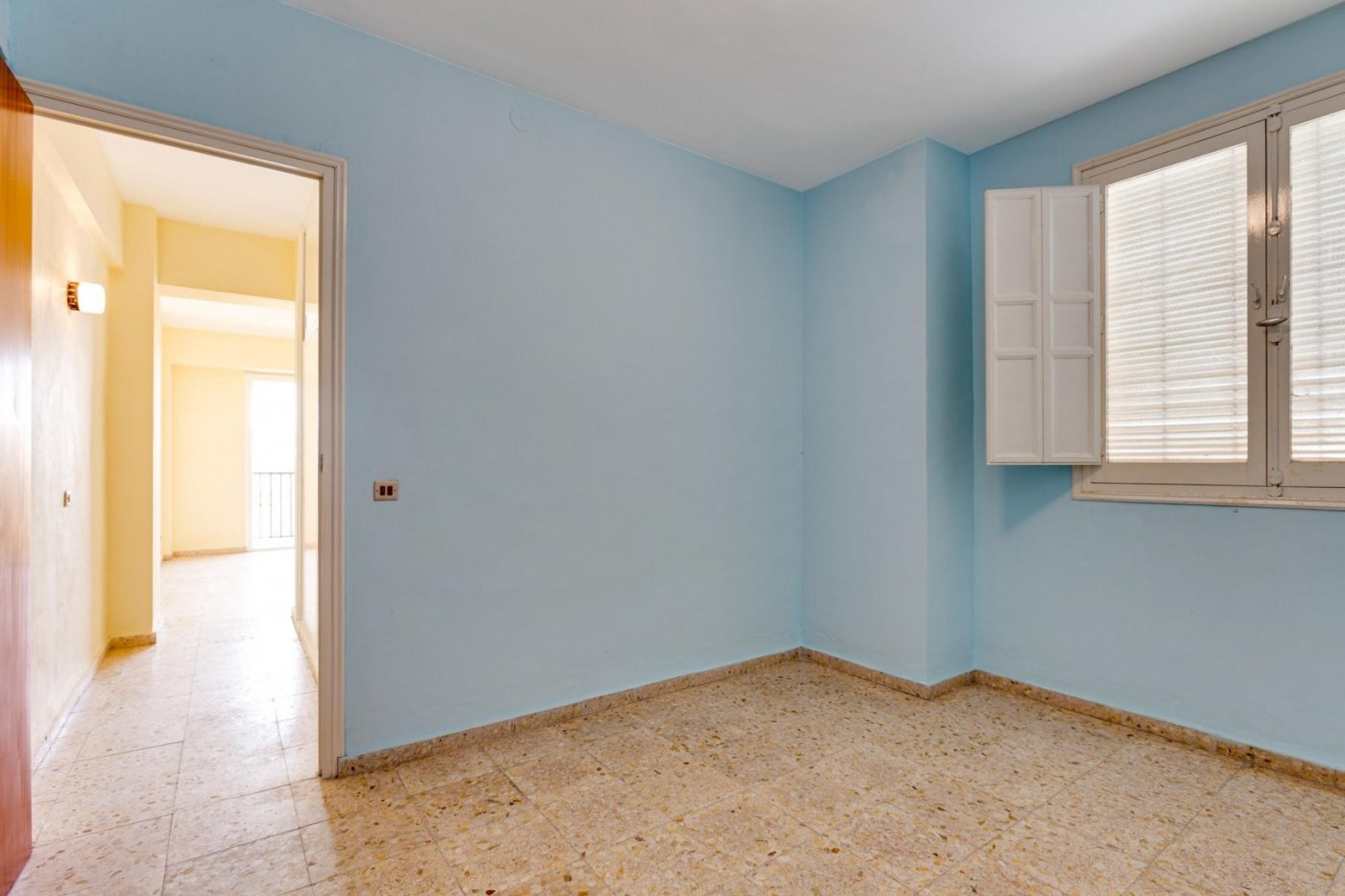 Appartement avec trois chambres à coucher + terrasse, au coeur de Torrevieja