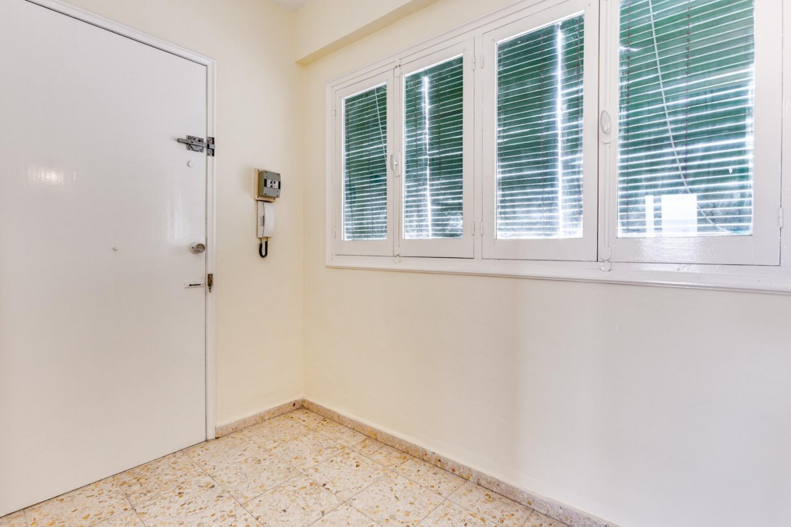 Appartement avec trois chambres à coucher + terrasse, au coeur de Torrevieja