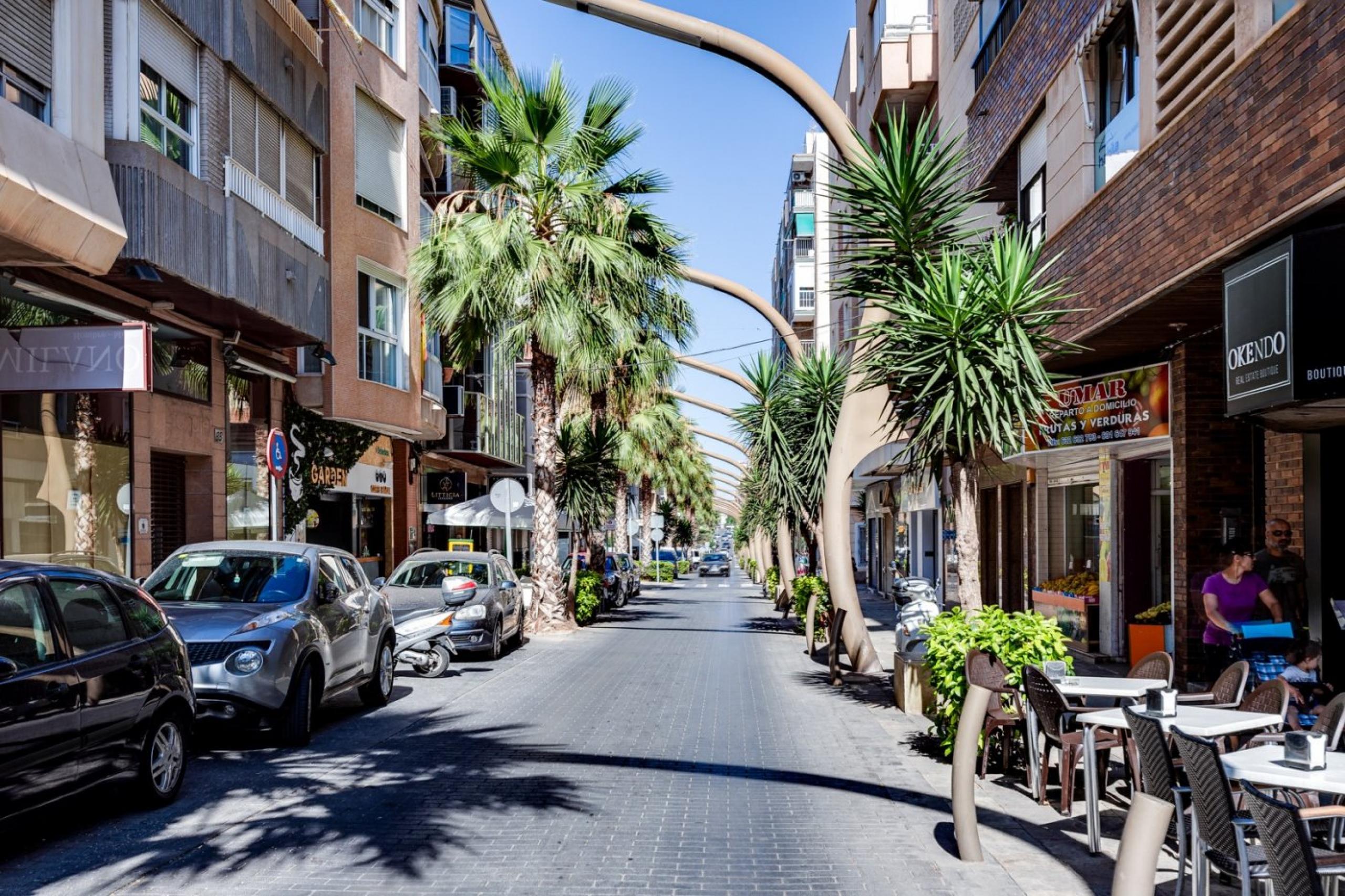 Appartement avec trois chambres à coucher + terrasse, au coeur de Torrevieja