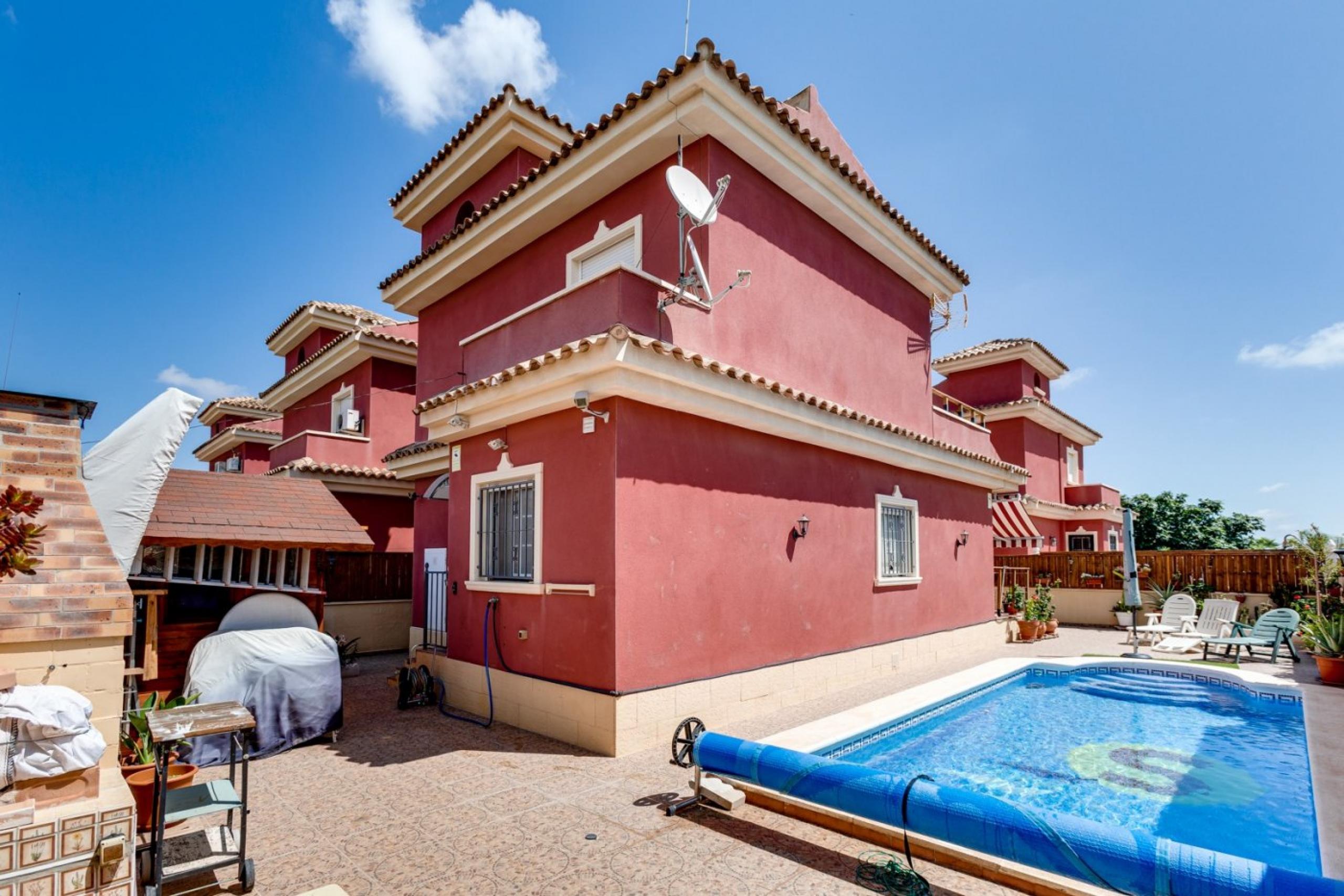 Chalet indépendant avec piscine privée à Campoamor, Orihuela Costa