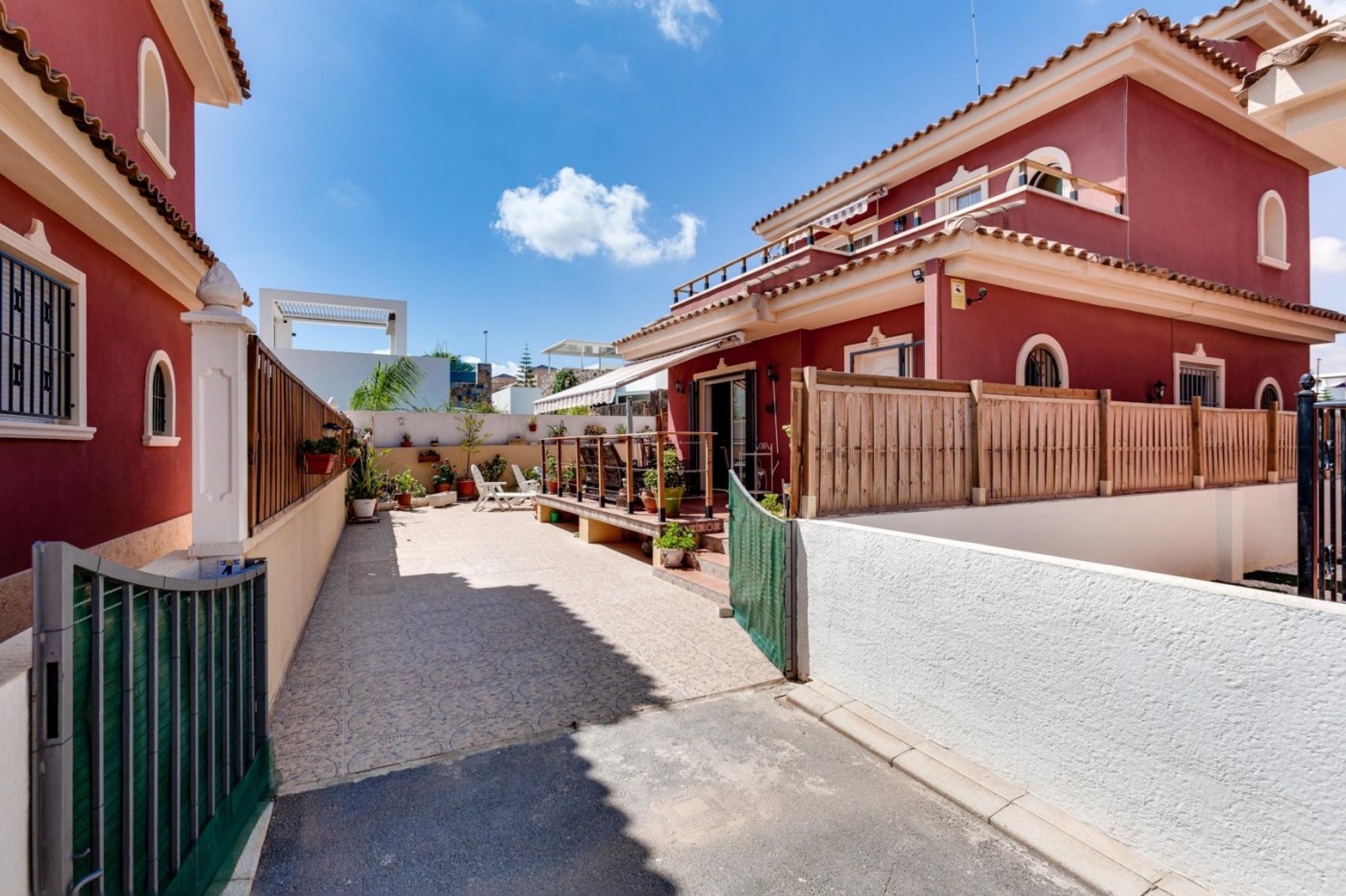 Chalet indépendant avec piscine privée à Campoamor, Orihuela Costa