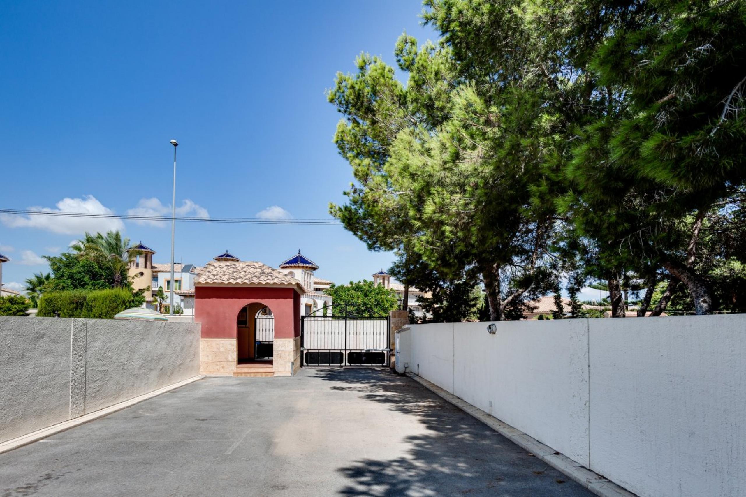 Chalet indépendant avec piscine privée à Campoamor, Orihuela Costa