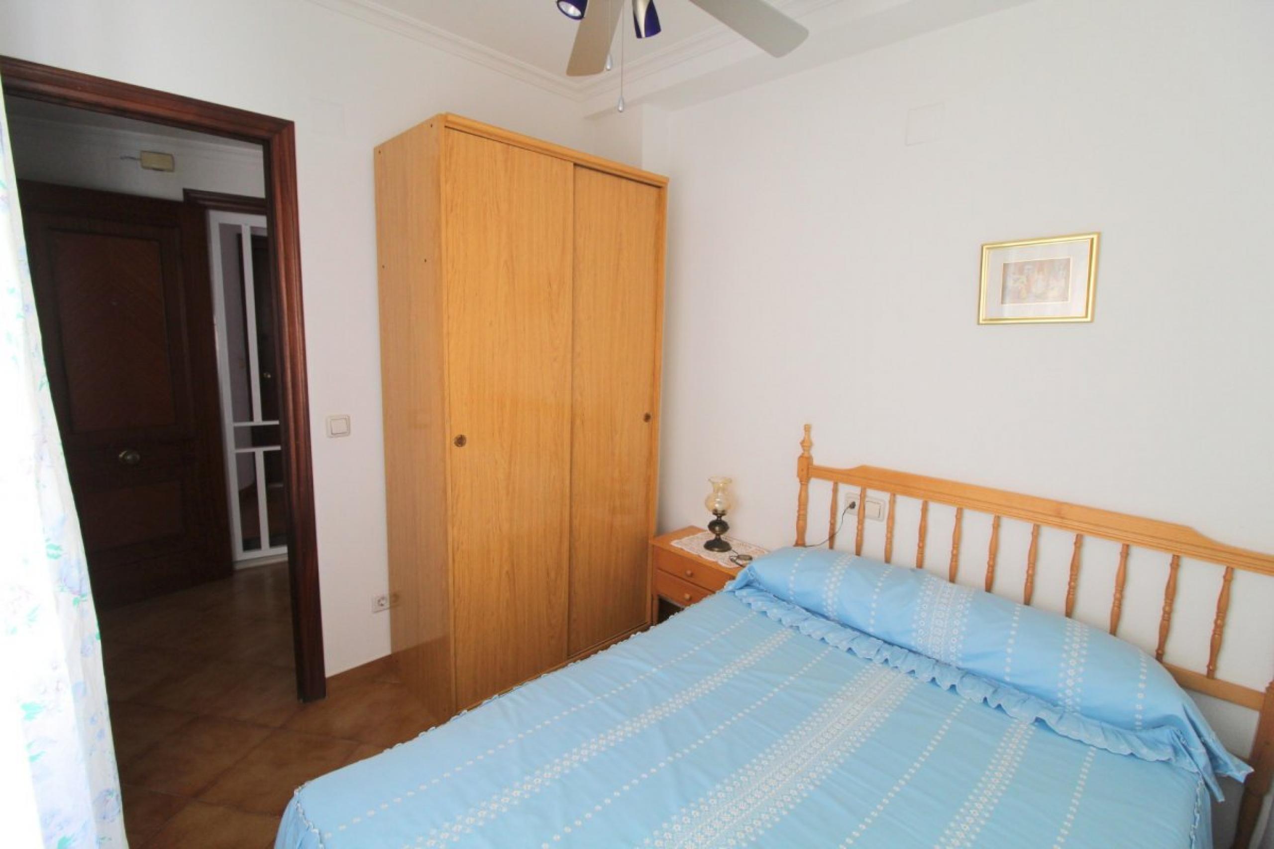 Appartement de 2 chambres à coucher dans la deuxième ligne plage de Los Locos, Torrevieja