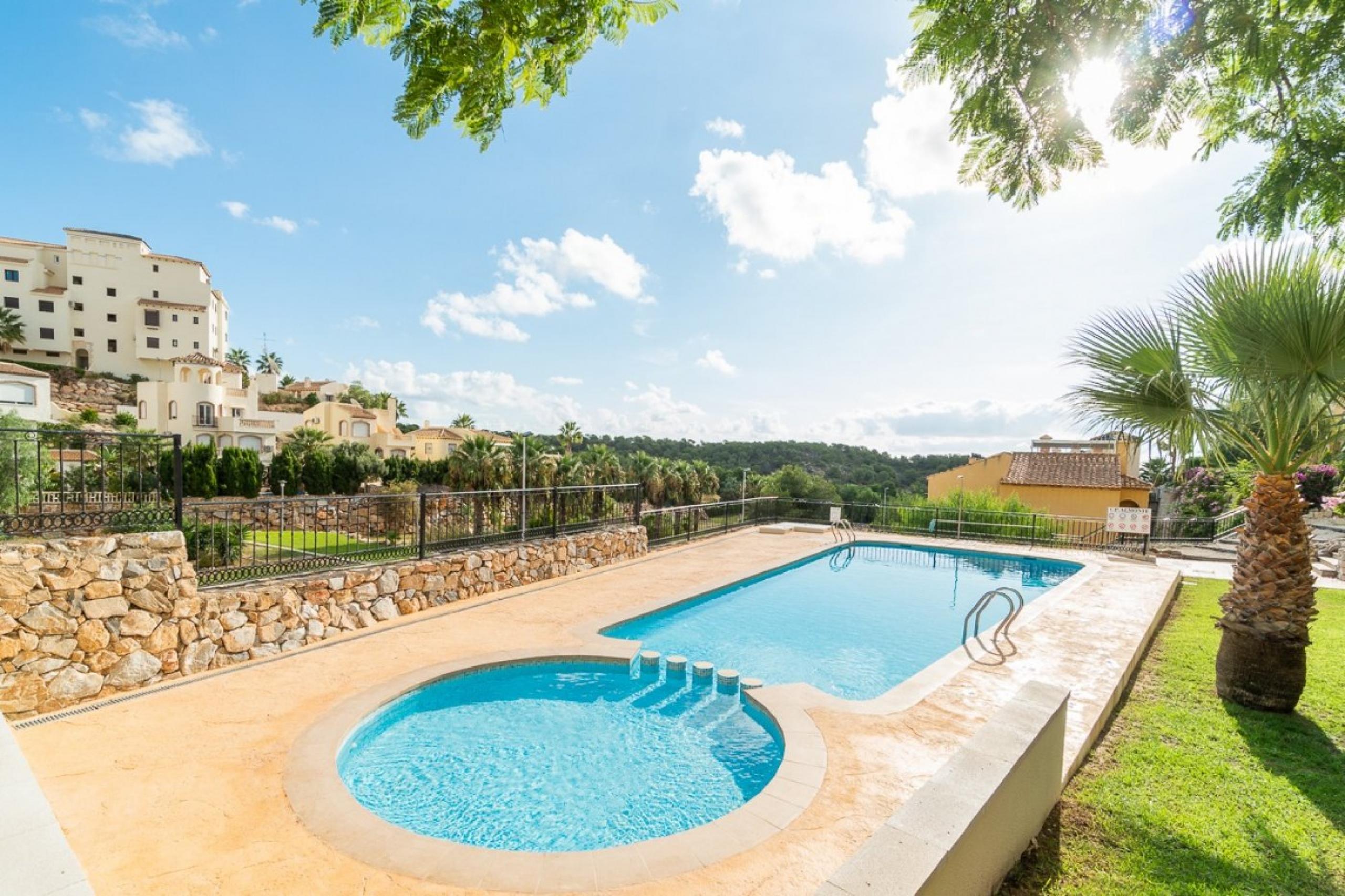 Bel appartement sur le parcours de golf de Campoamor, faites-moi une offre!