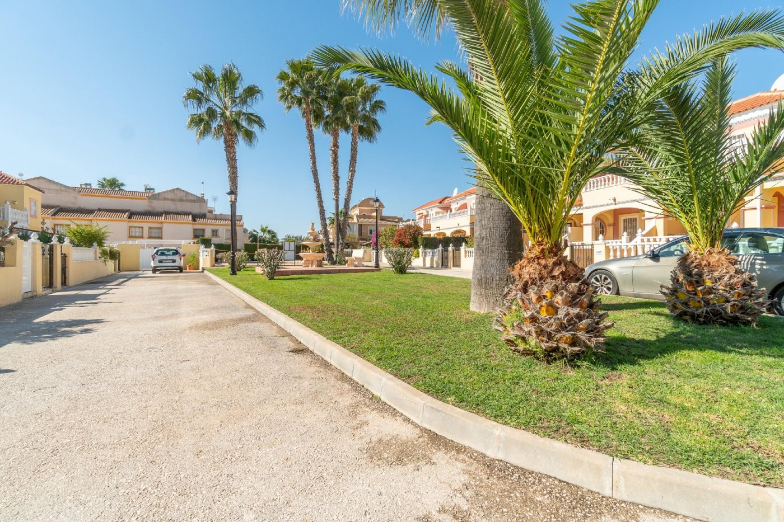 Bungalow au rez-de-chaussée en Zenia