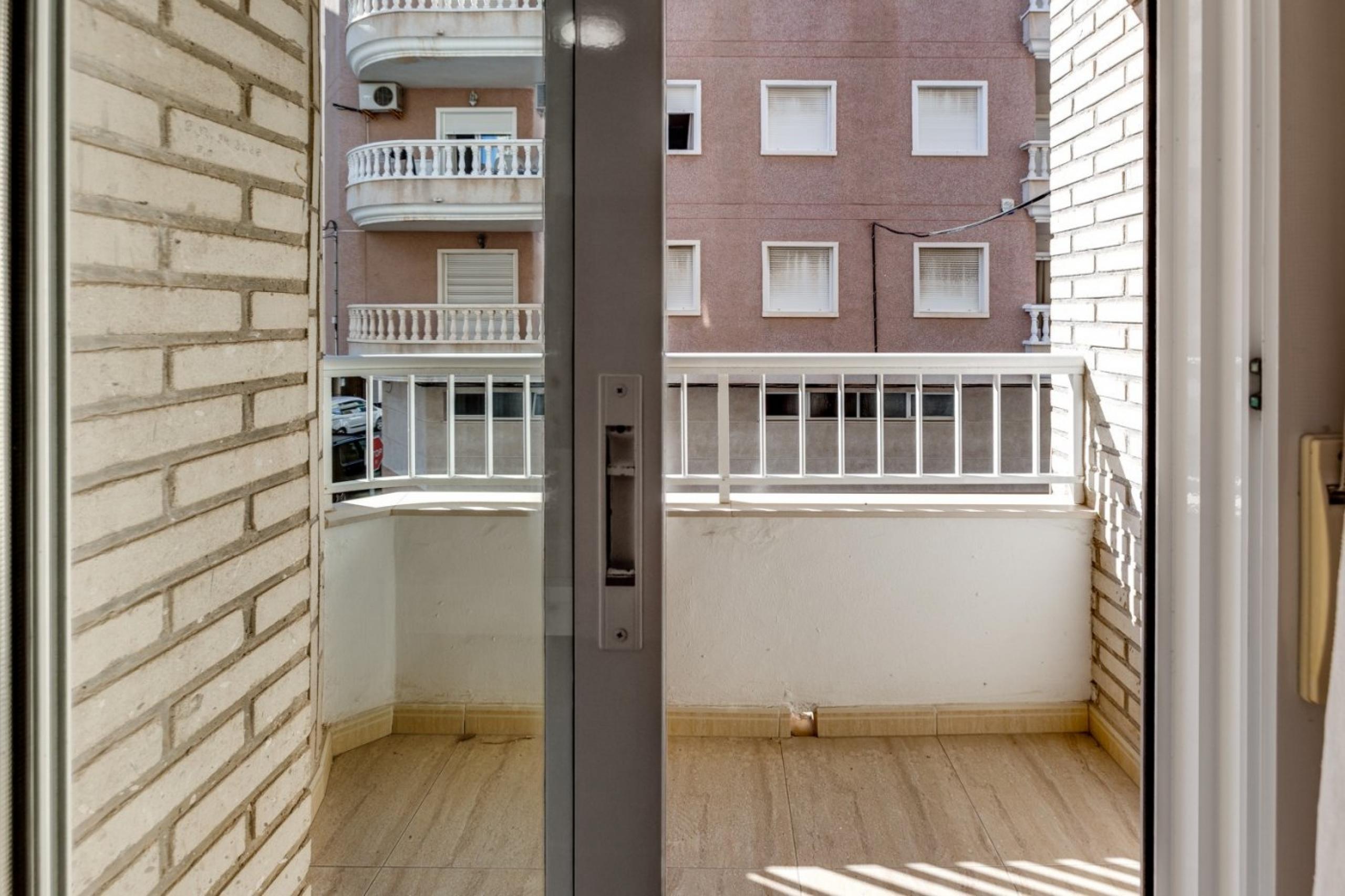 Appartement de 3 chambres + 3 Terrasses, entièrement rénovée à 200 m de la plage de la cure