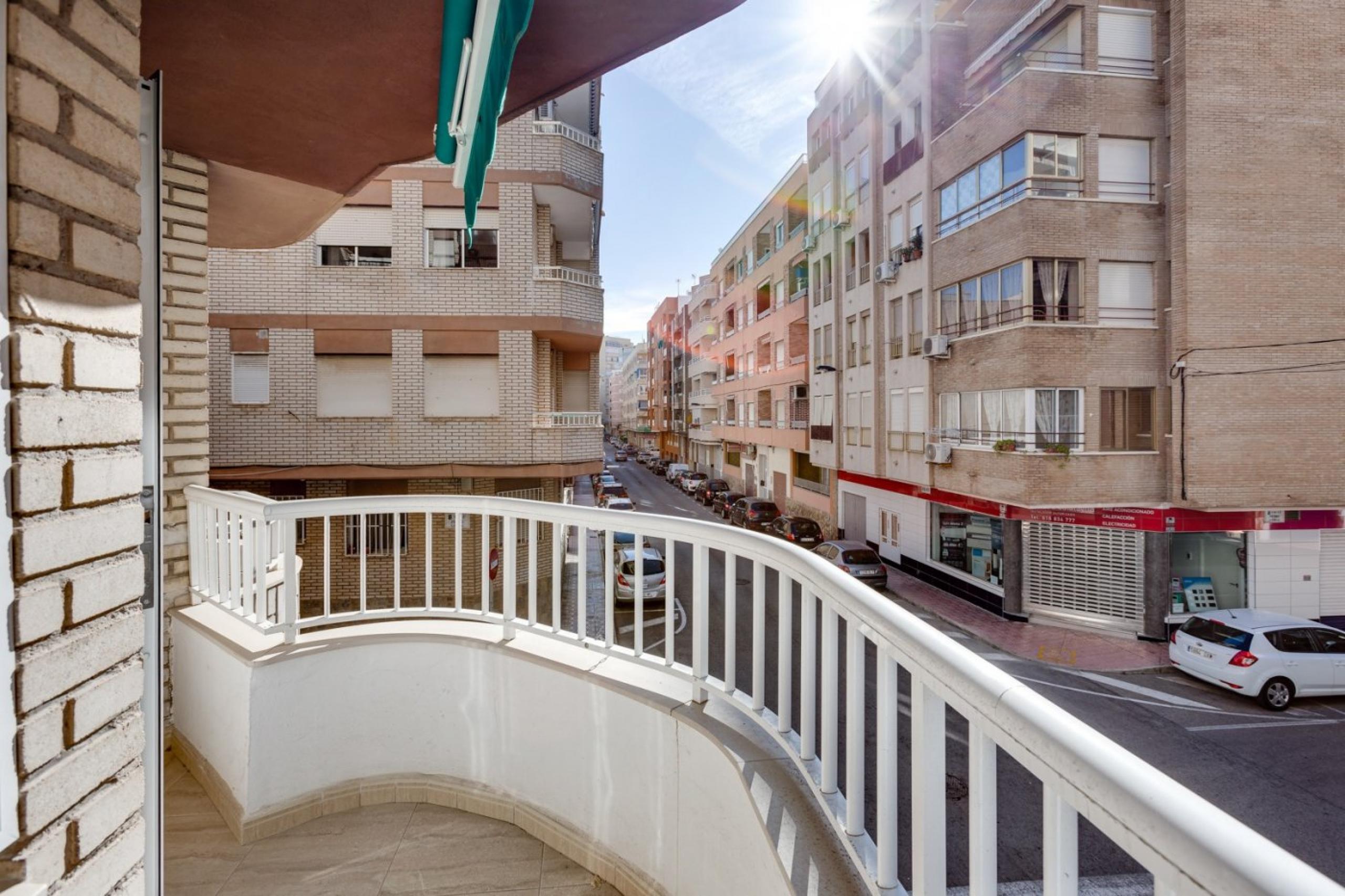 Appartement de 3 chambres + 3 Terrasses, entièrement rénovée à 200 m de la plage de la cure