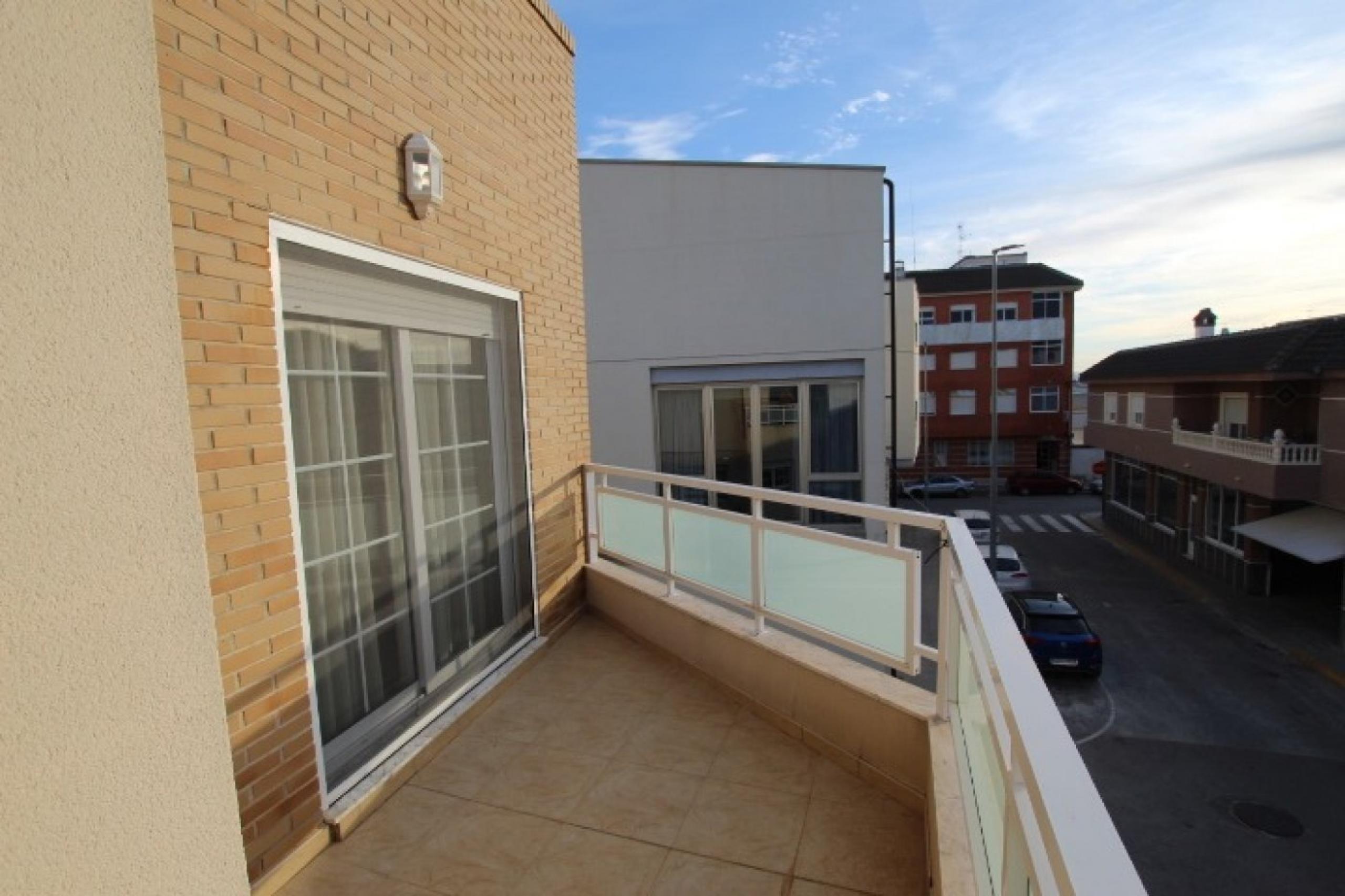 Maison individuelle dans le coin au centre des Montesinos