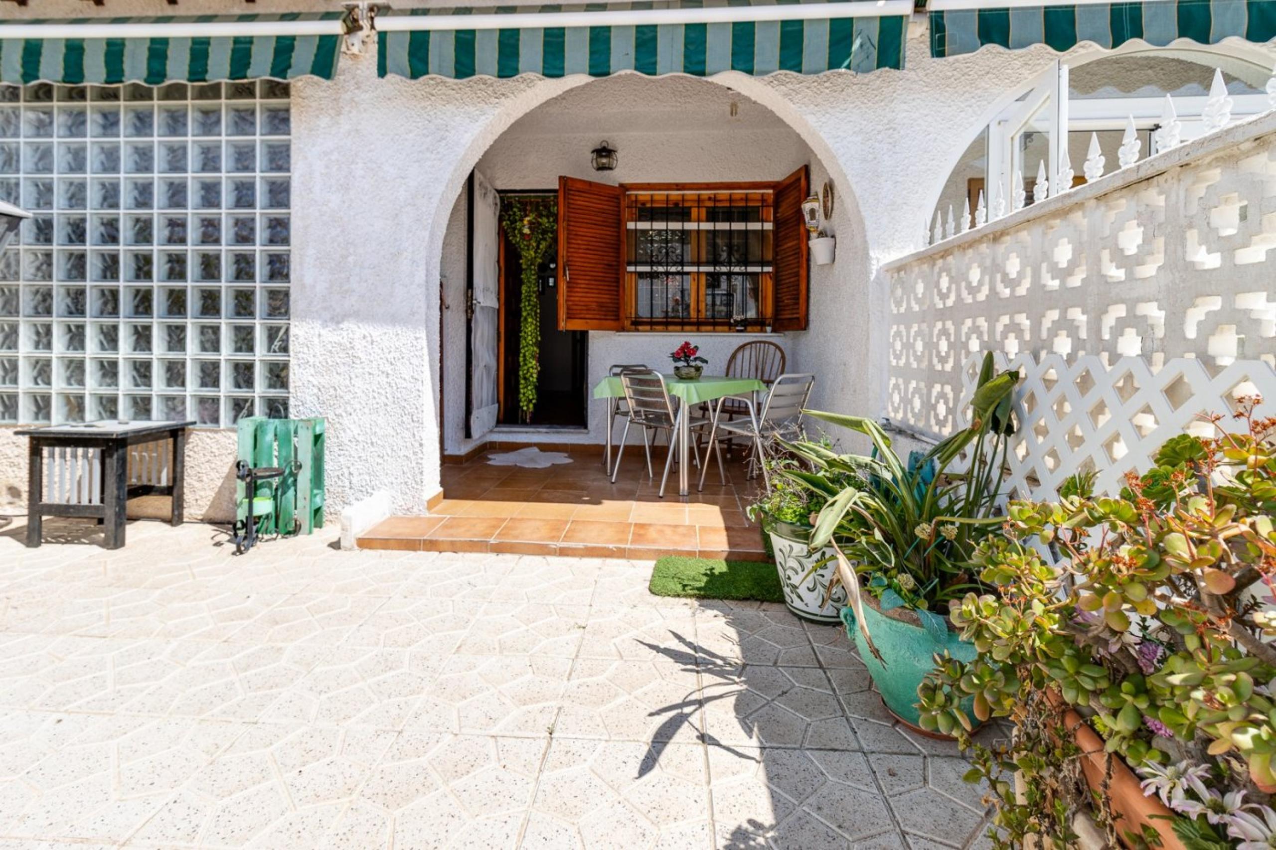 Maison de 3 chambres Fantóstic avec seulement 400m de la plage de Los Crazy, Calas Blanc, Torrevieja