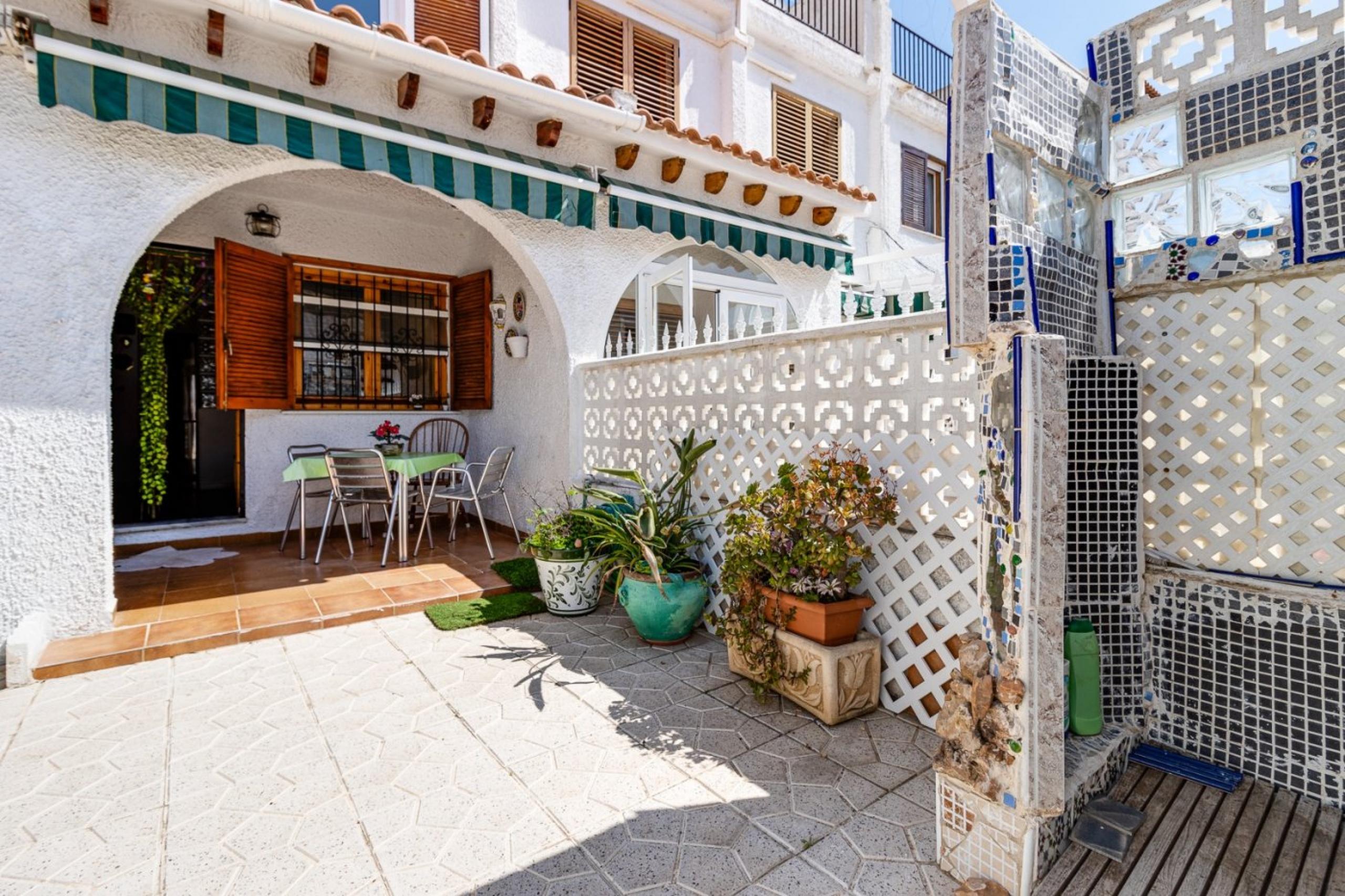 Maison de 3 chambres Fantóstic avec seulement 400m de la plage de Los Crazy, Calas Blanc, Torrevieja