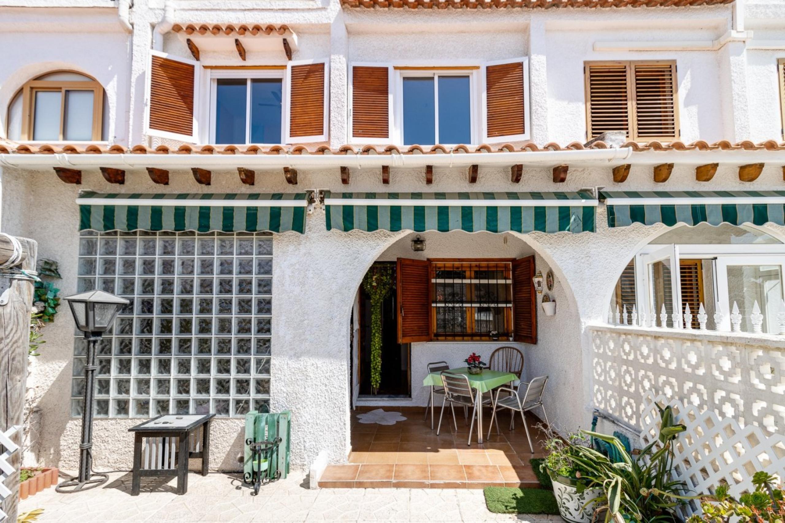 Maison de 3 chambres Fantóstic avec seulement 400m de la plage de Los Crazy, Calas Blanc, Torrevieja