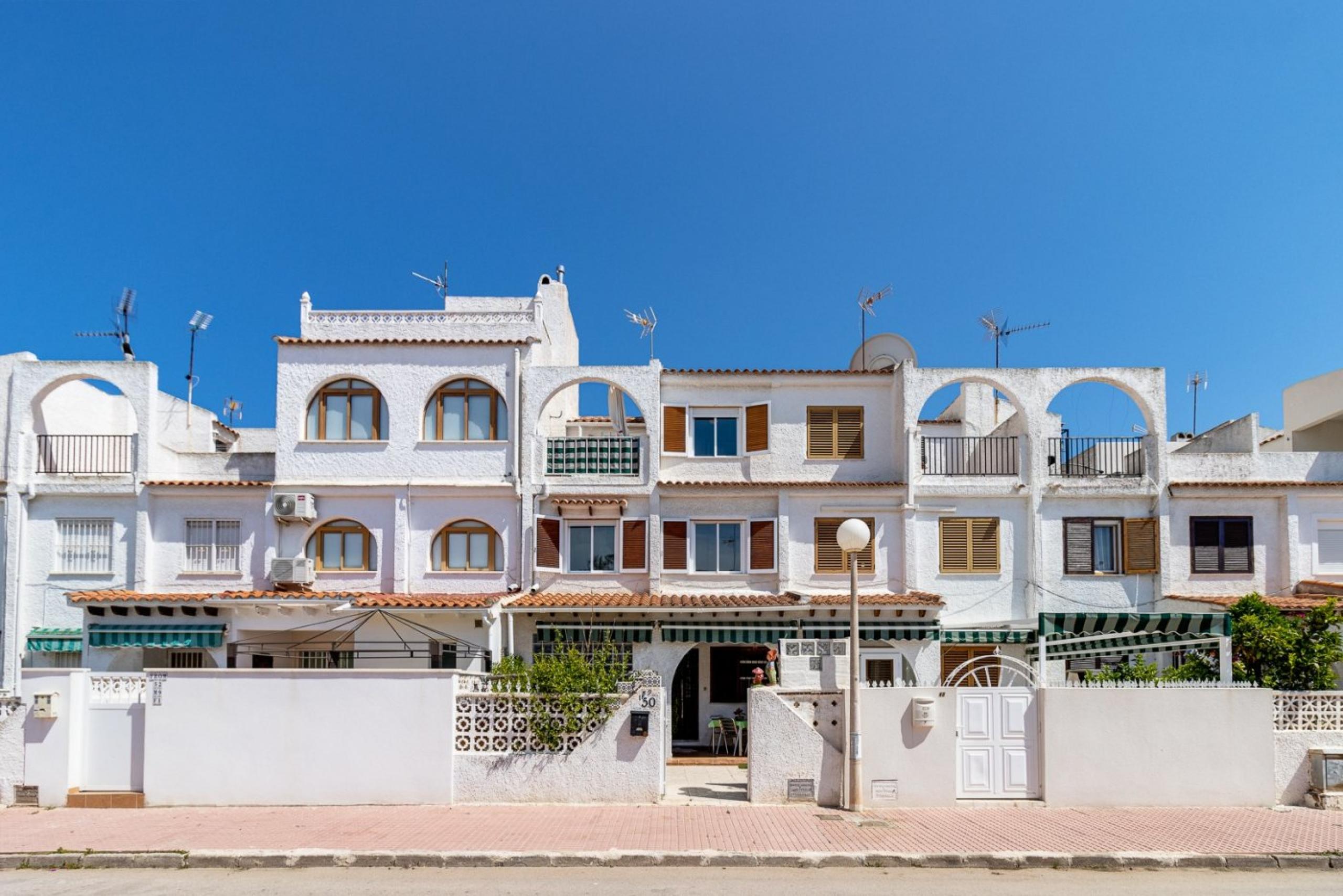 Maison de 3 chambres Fantóstic avec seulement 400m de la plage de Los Crazy, Calas Blanc, Torrevieja