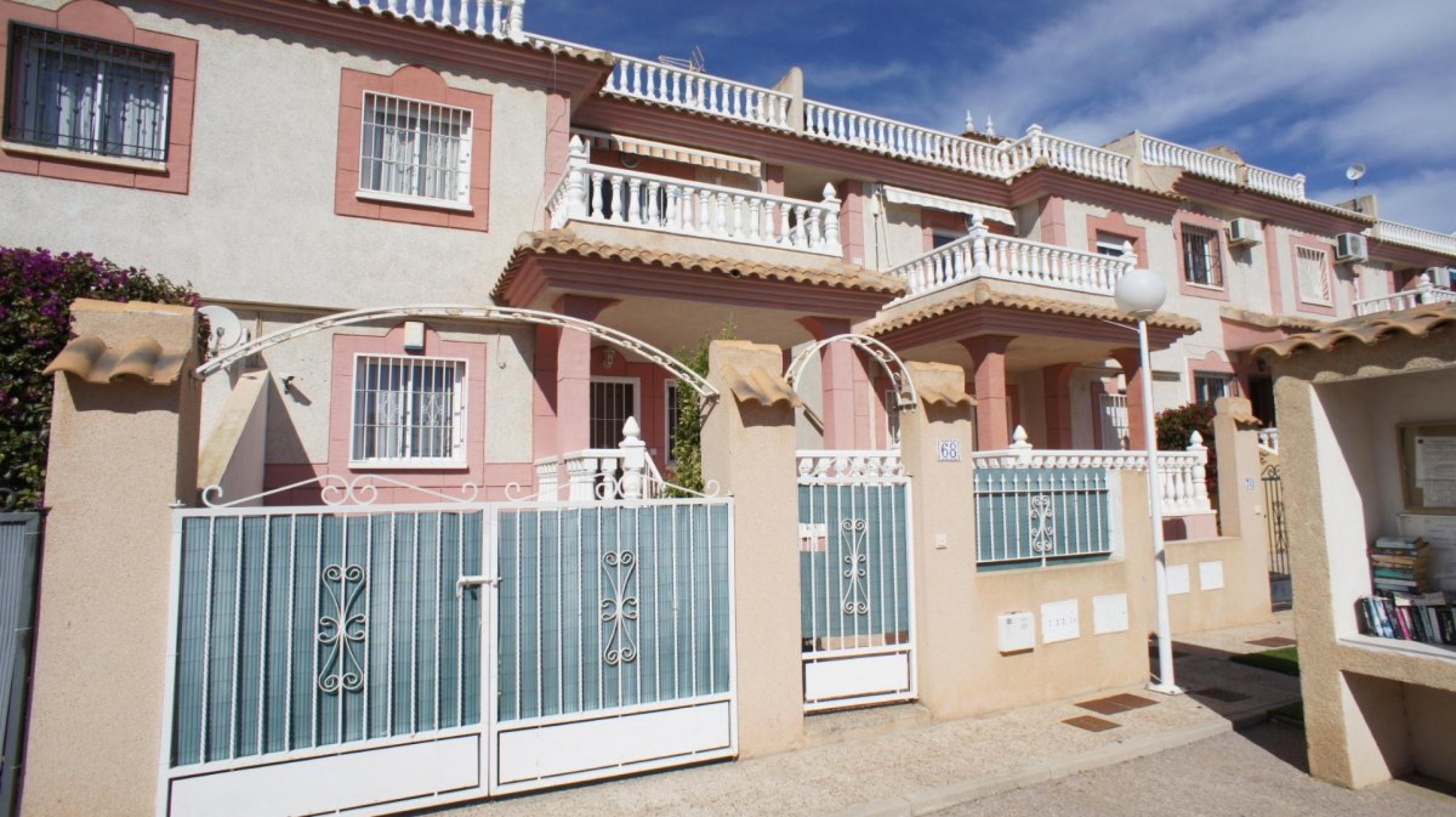 Beau bungalow au rez-de-chaussée faisant face au sud de Playa Flamenca, Orihuela Costa