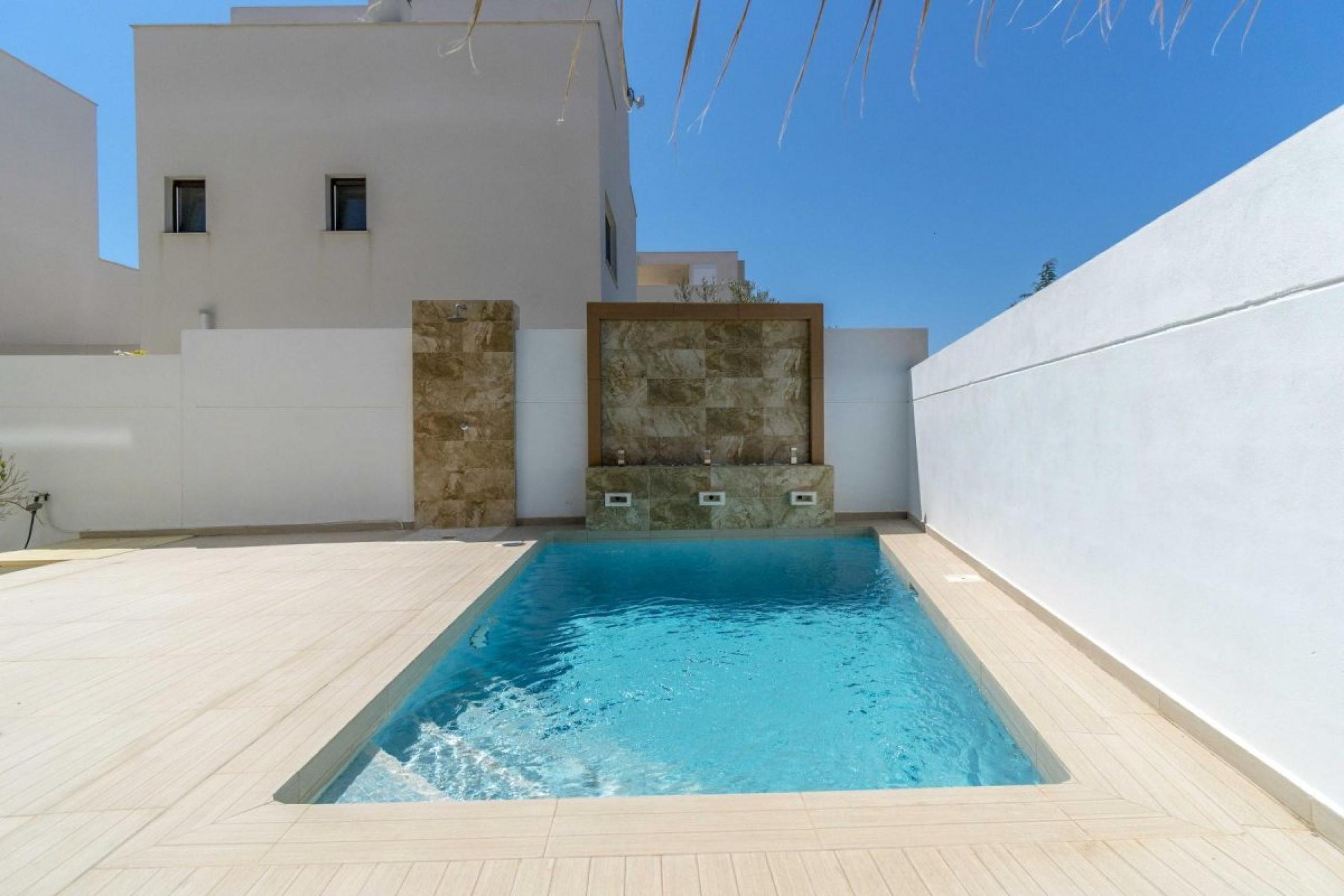 Quesada City, villa appariée impeccable avec piscine privée